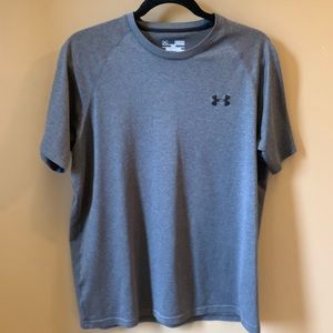 UA Gray Loose fit shirt